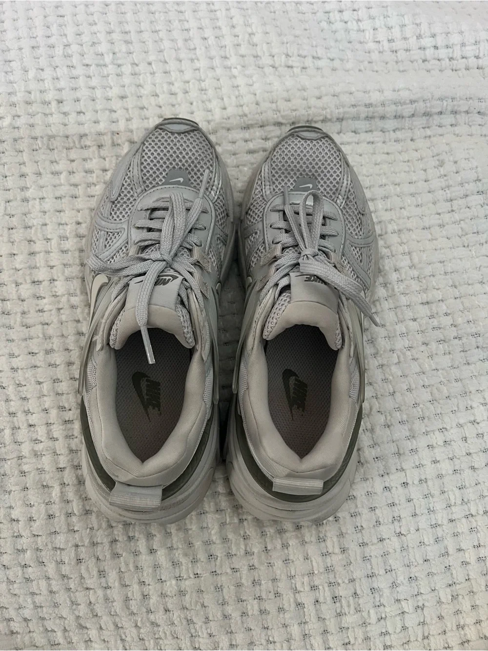 Nike Women’s V2K Run Shoes size 6